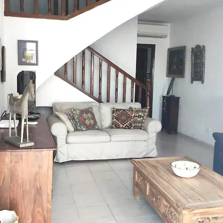 Nueva 22 Menyber Ferienhaus