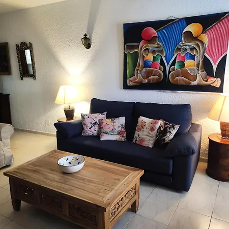 Nueva 22 Menyber Holiday home